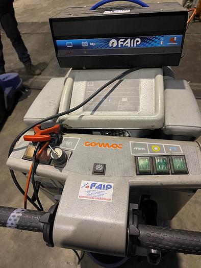 Usato LAVAPAVIMENTI SIMPLA 50 BT