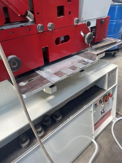 Usato PUNZONATRICE OMES CH85 XS