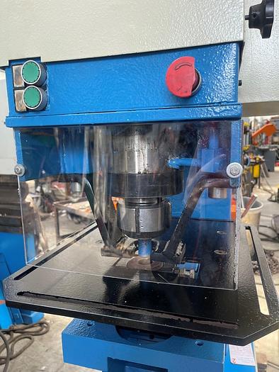 Usato PUNZONATRICE OMERA OM 70 