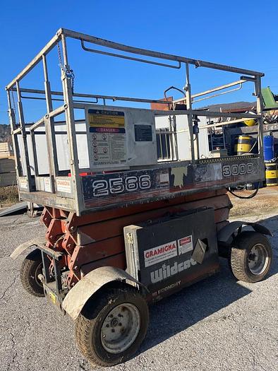 Usato PIATTAFORMA AEREA