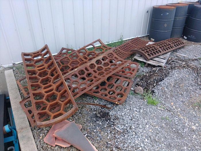 Used 2011 MORBARK 3800 - HORIZONTAL GRINDER