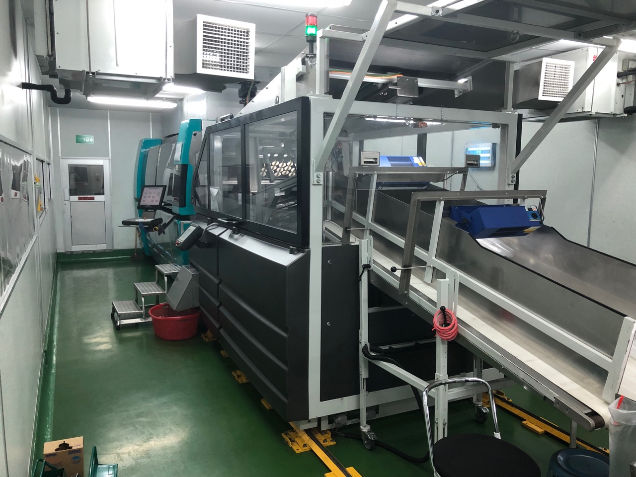 Used 1998 Mould & Matic TR 4 (Thermorunner 4)