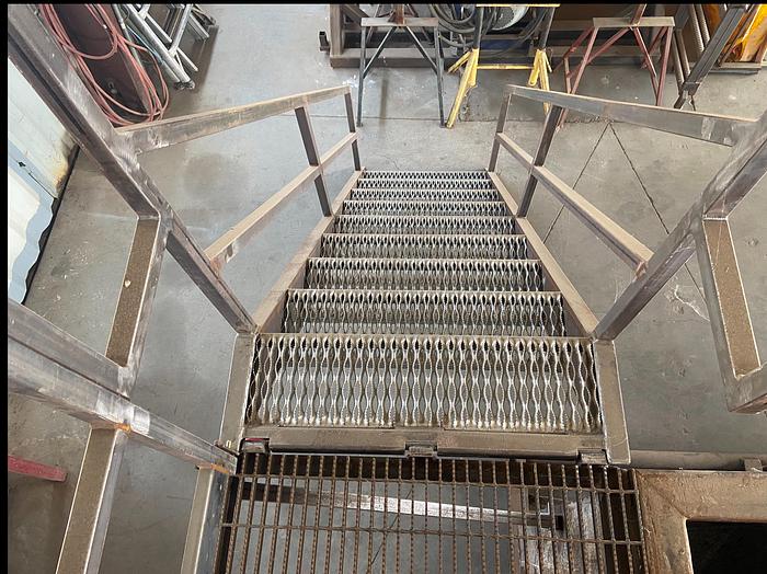 Refurbished VIDA EQ Dual Shaker Mix Tank