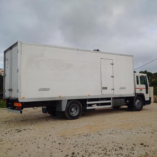 Usado 1995 VOLVO FL615 210 refrigerated