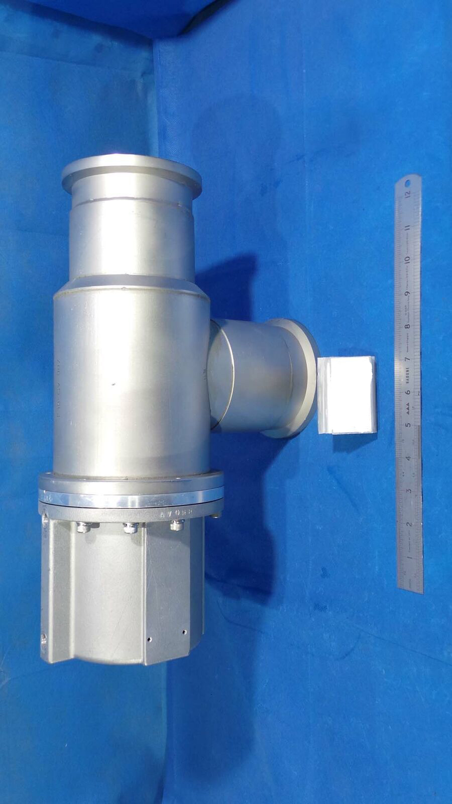 Used ANELVA AV055 Gate Valve, AV055 / F18-GV-007 / ANELVA / Semiconductor Part ( Part was C