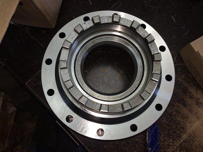 0 Volvo (11145310) DIFFERENTIAL HOUSING and (11145309) DOG CLUTCH