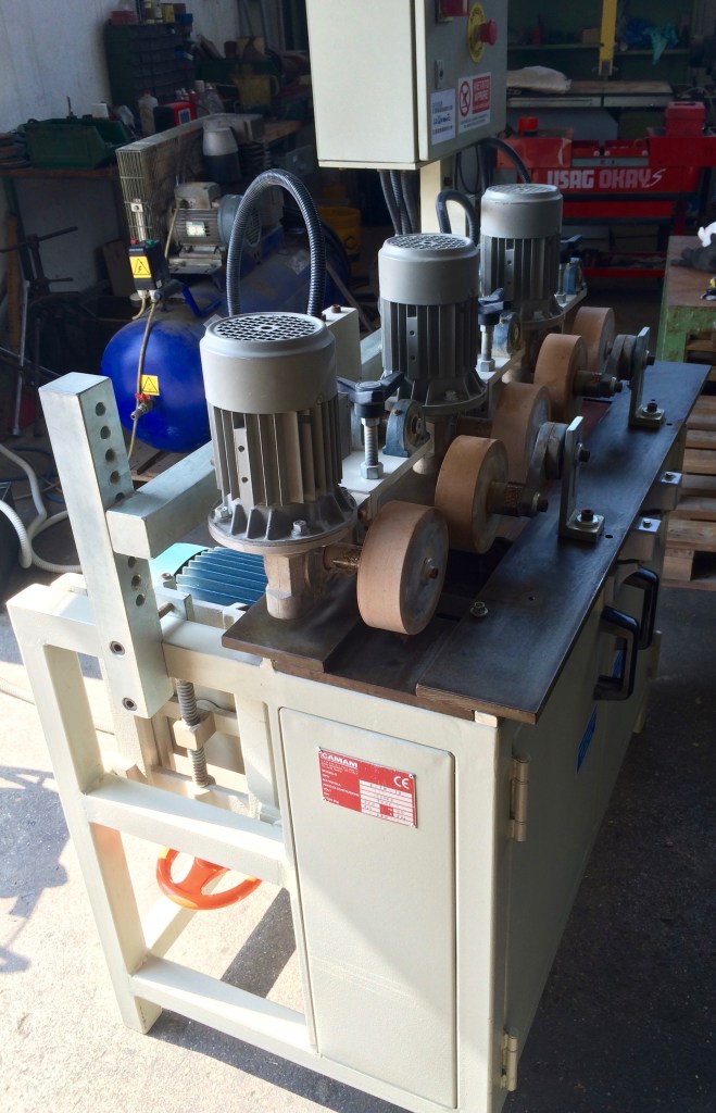 Usato 1998 Levigatrice Spazzatrice marca CAMAM modello C/1N/1S