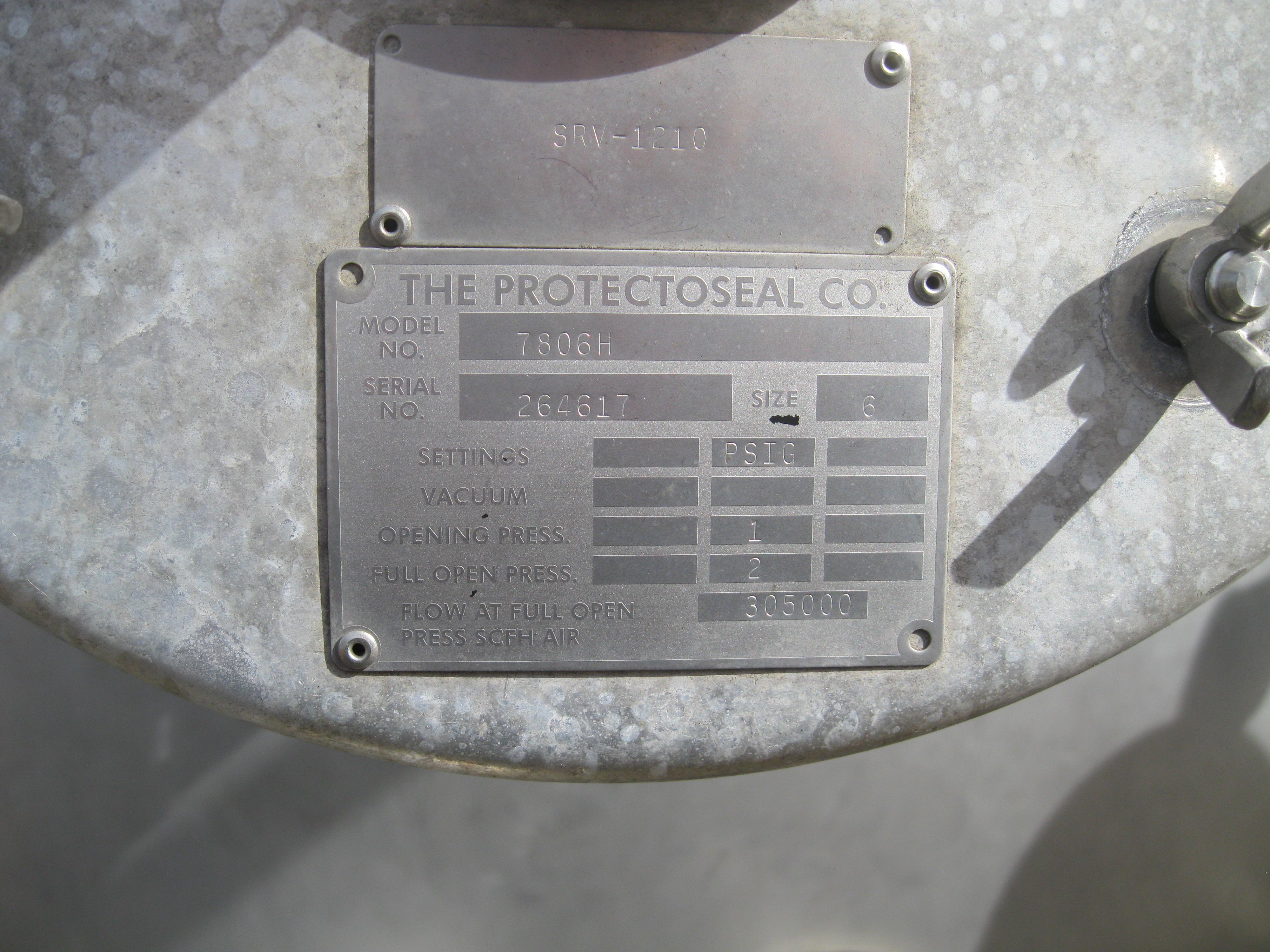 Usado 10,000 GALLON STORAGE SILO