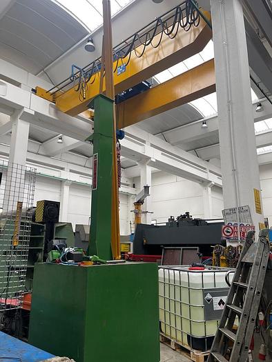 Usato GRU A BANDIERA ELEPHANT (con piattaforma)