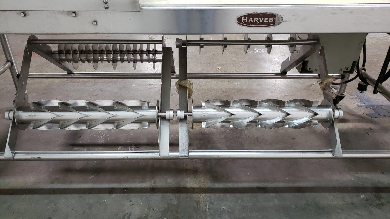 Used Harvest Reliant Cutting Table