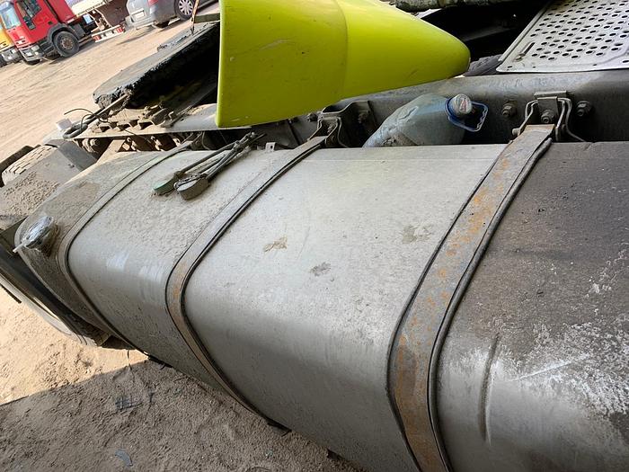 Used 2002 DAF 85 CF 380 MANUAL EURO 3 CLY673