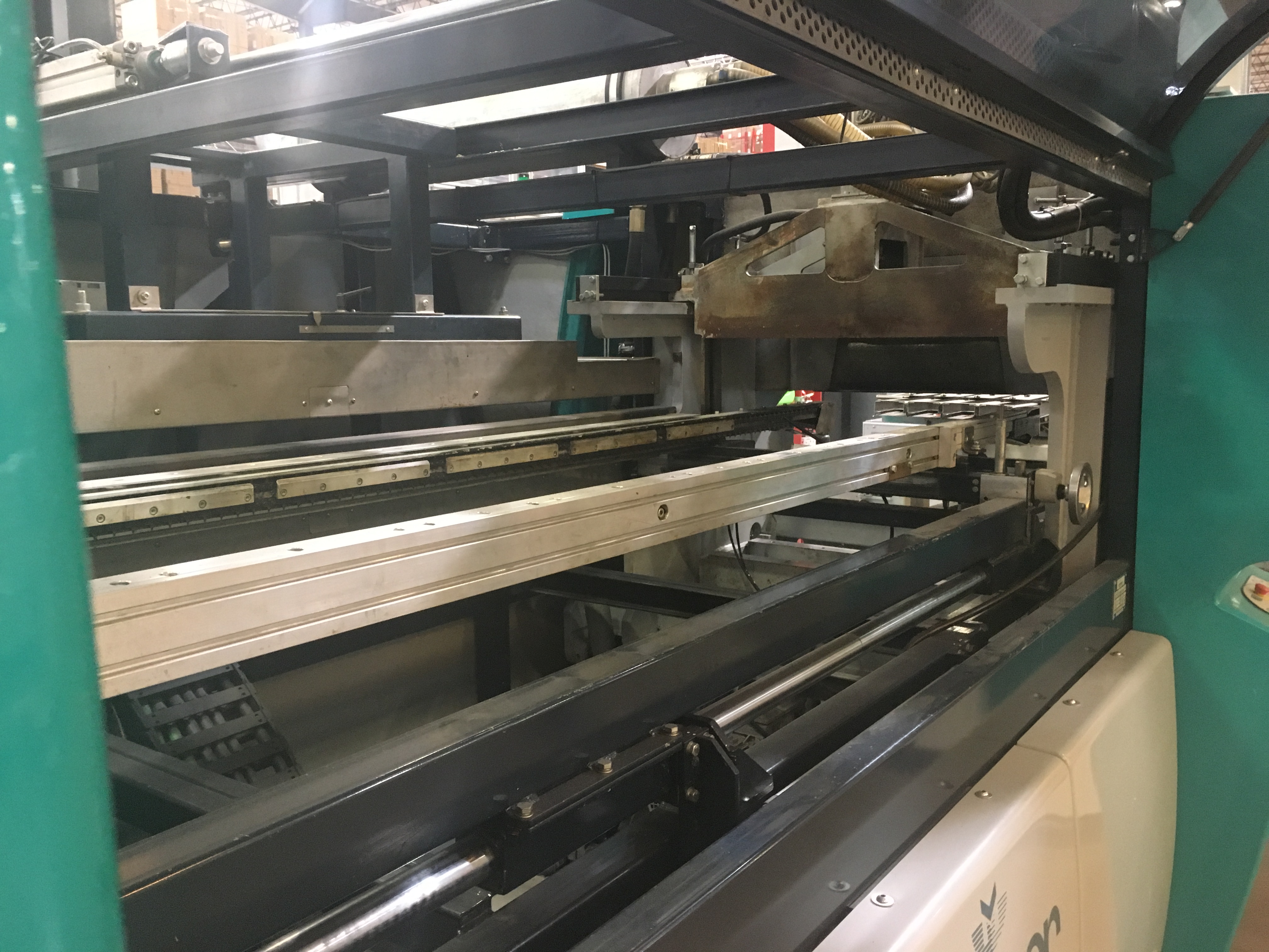 Used 2002 Mould & Matic TR 3 (Thermorunner 3)