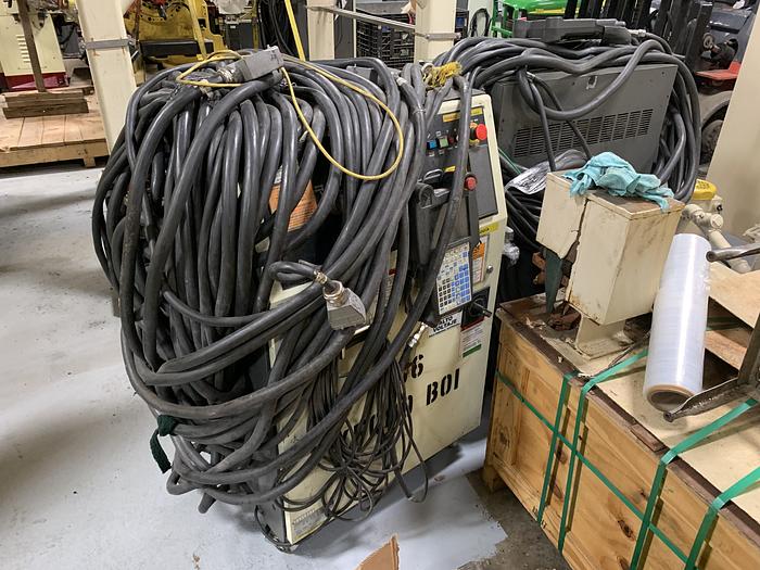 Used FANUC M900iA/600 6 AXIS CNC ROBOT WITH R30iA CONTROLLER