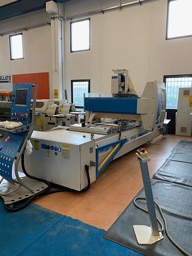 Usato CENTRO DI LAVORO MASTERWOOD PROJECT 300