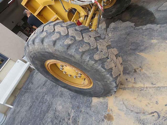 Used 2012 CATERPILLAR 140 M 2 AWD