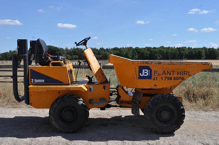 Used 2015 THWAITES 2 TONNE SWIVEL
