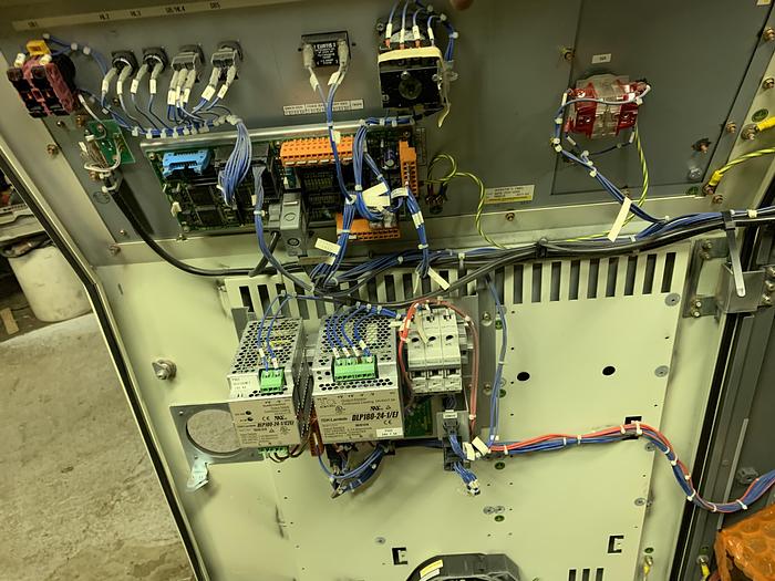 Used FANUC R2000iB/165F 6 AXIS CNC ROBOT WITH R30iA CONTROLLER 165KG X 2655mm REACH