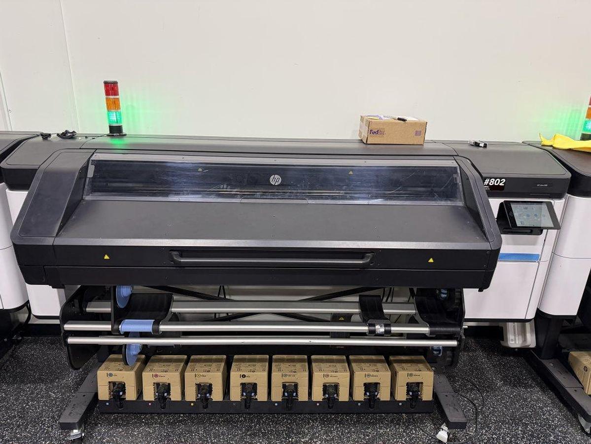 Used 2021 Hewlett-Packard Latex 800