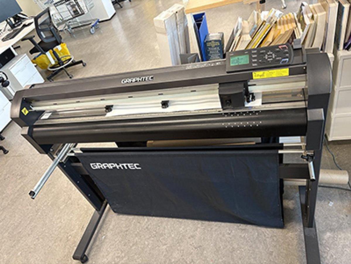 Used 2010 Graphtec FC8000-100