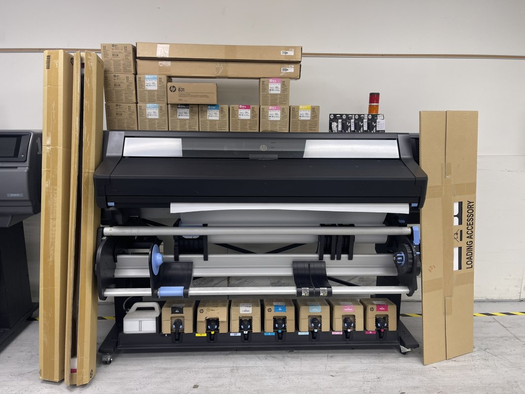 Used 2018 Hewlett-Packard Latex 570