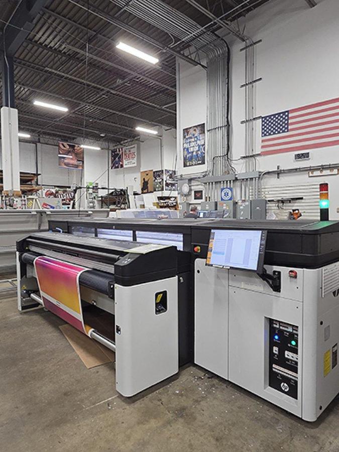 Used 2022 Hewlett-Packard R2000