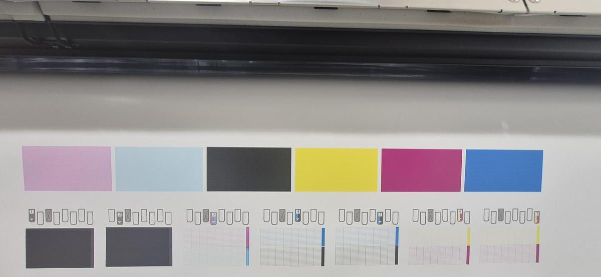 Used 2019 Hewlett-Packard Latex 570