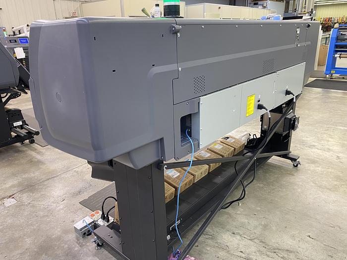 Used 2017 Hewlett-Packard Latex 570