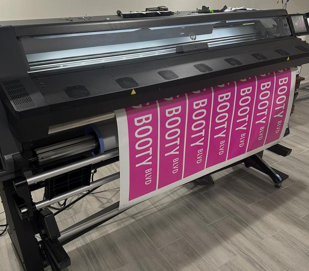 Used 2017 Hewlett-Packard Latex 365