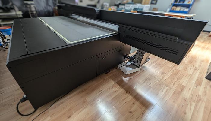 Used 2022 StratoJet Shark EFB-2512