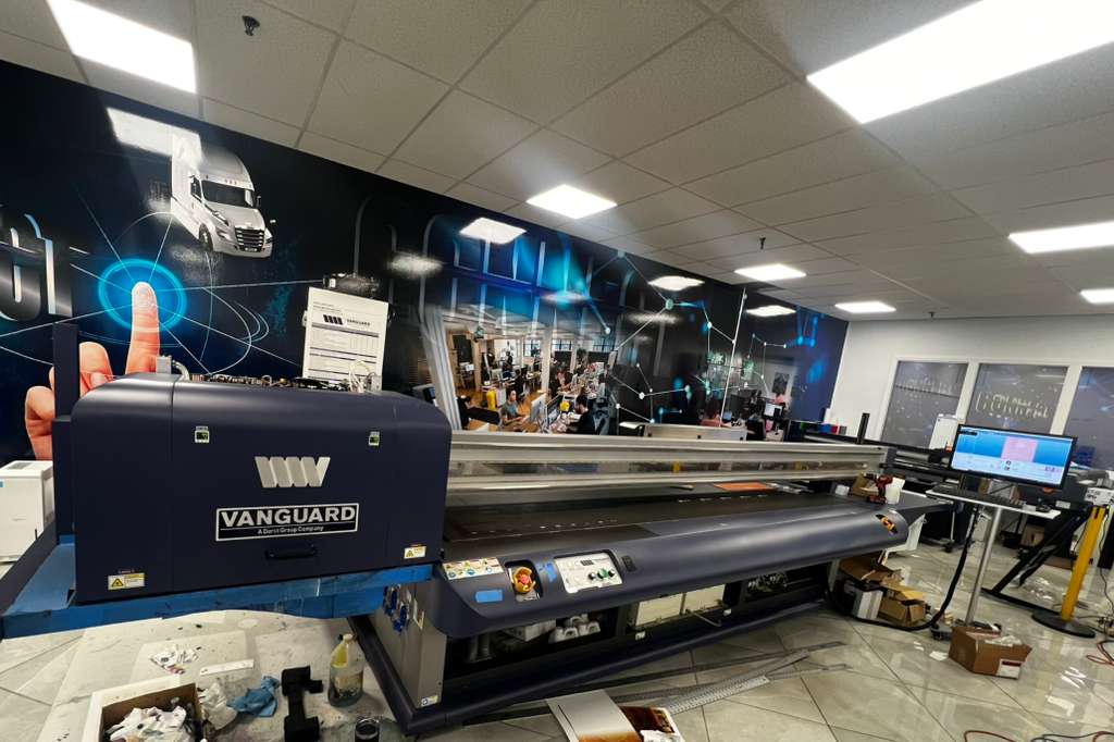 Used 2022 Vanguard VKL 300D-HS