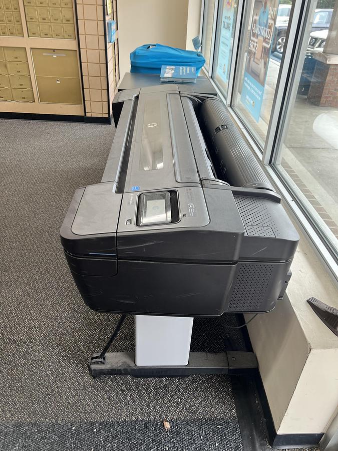 Used 2024 Hewlett-Packard DesignJet z9+