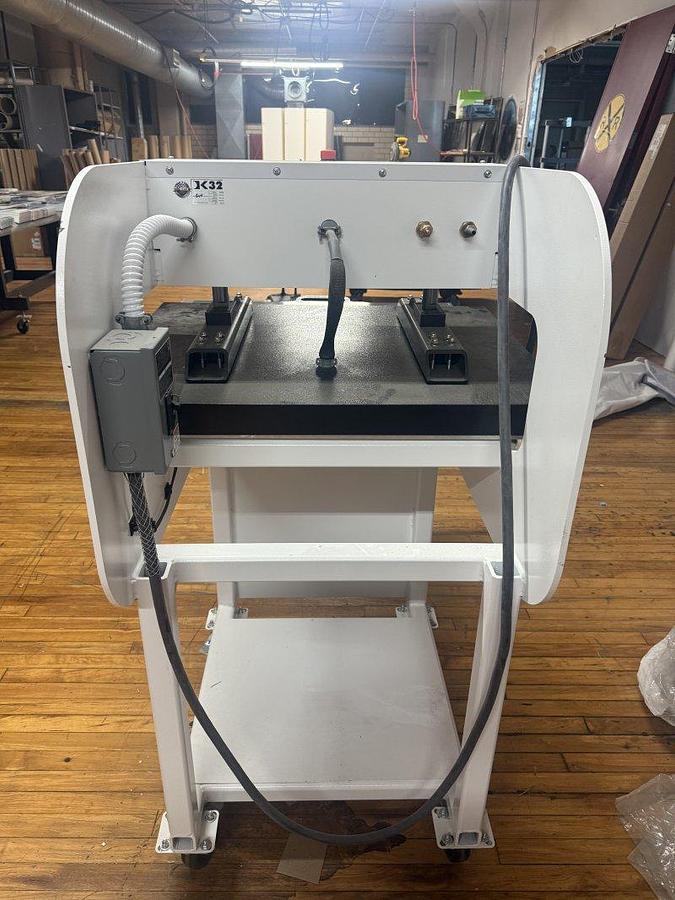 Used 2017 Geo Knight K32