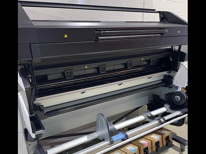 Used 2021 Hewlett-Packard Latex 800W