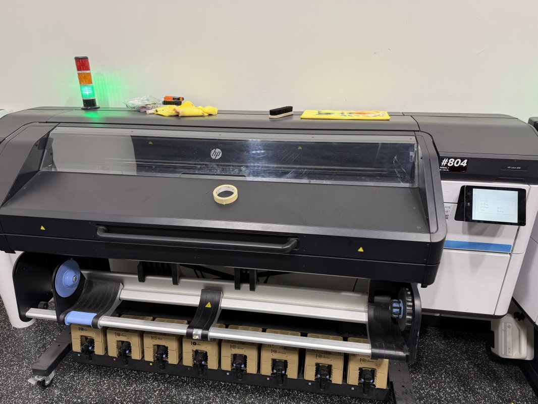 Used 2021 Hewlett-Packard Latex 800