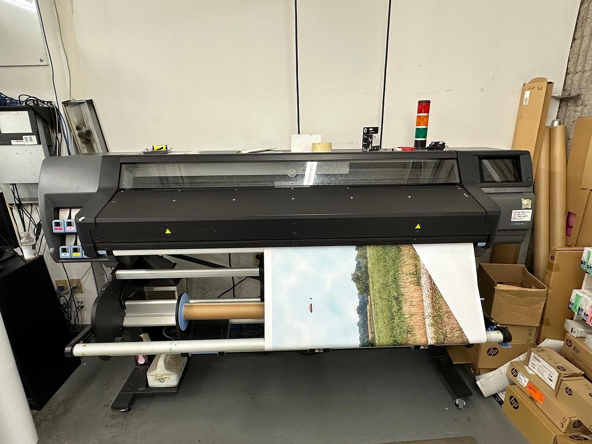 Used 2018 Hewlett-Packard Latex 560
