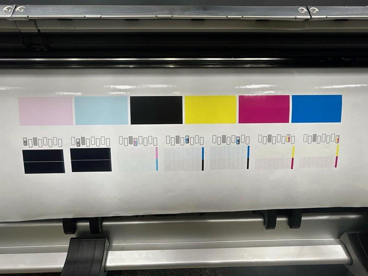 Used 2019 Hewlett-Packard Latex 570