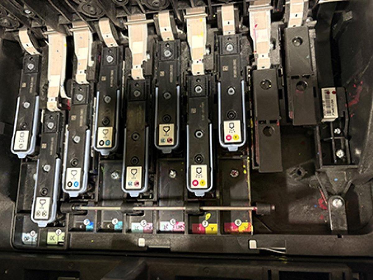 Used 2021 Hewlett-Packard Latex 700