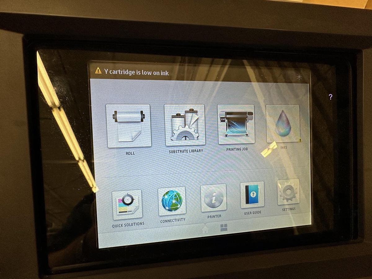 Used 2018 Hewlett-Packard Latex 560