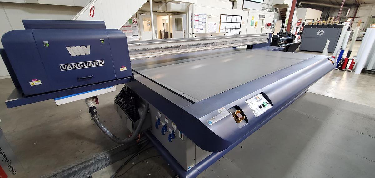 Used 2019 Vanguard VKL300D