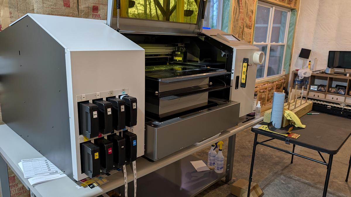 Used 2025 Roland MO-240