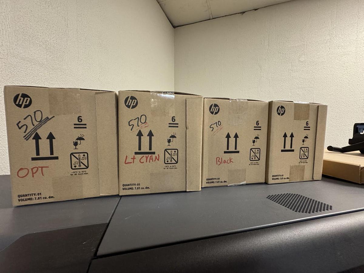 Used 2017 Hewlett-Packard Latex 570