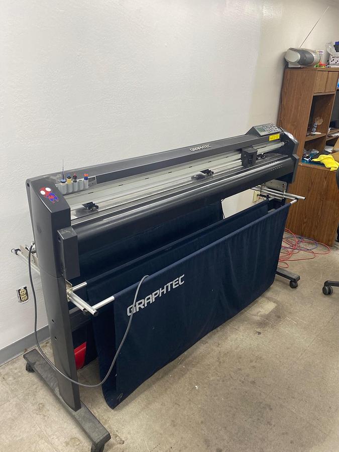 Used 2012 Graphtec FC8000-130