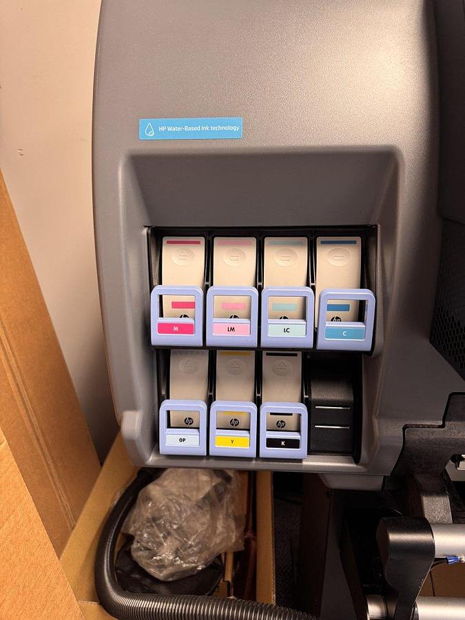Used 2023 Hewlett-Packard Latex 365