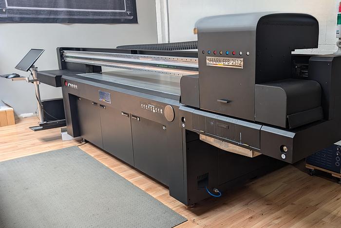 Used 2022 StratoJet Shark EFB-2512