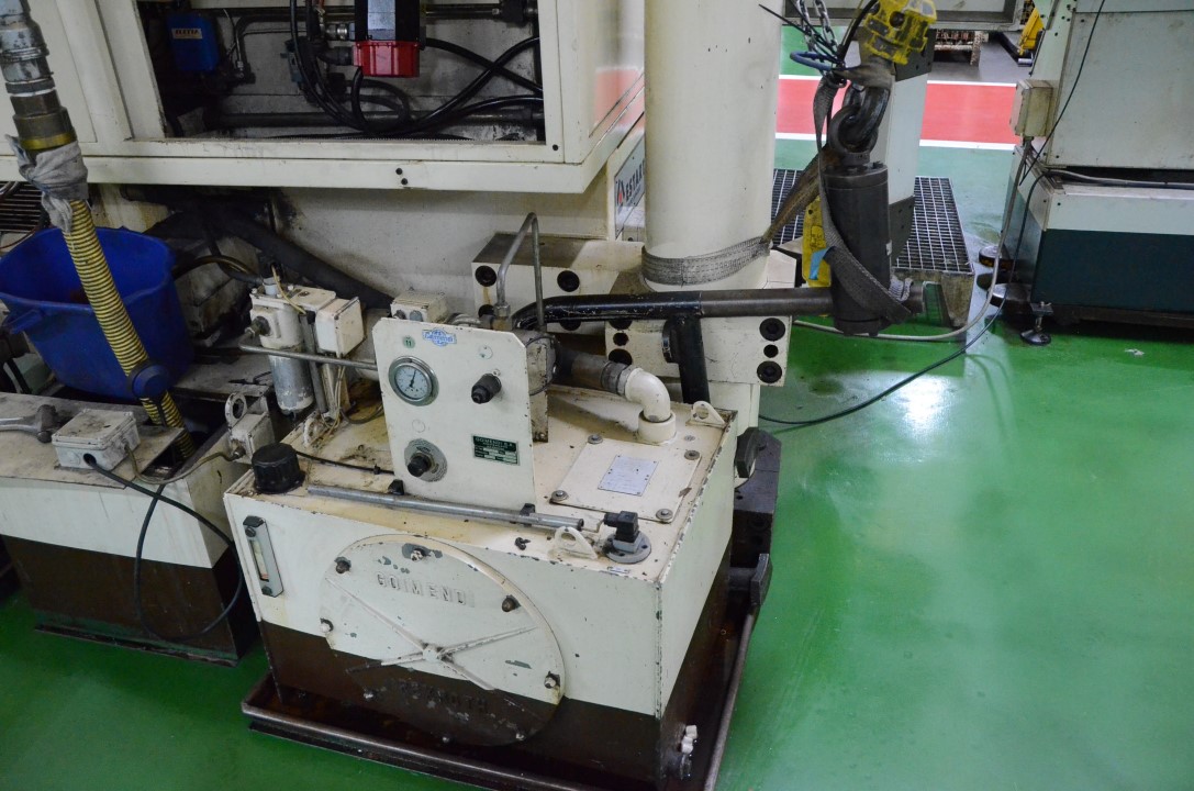 Usado 2000 ESTARTA 327 CNC Rectificadoras sin centros #4434