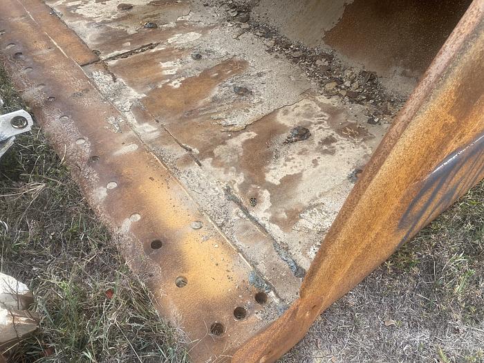 Used Carepillar 980 buckets