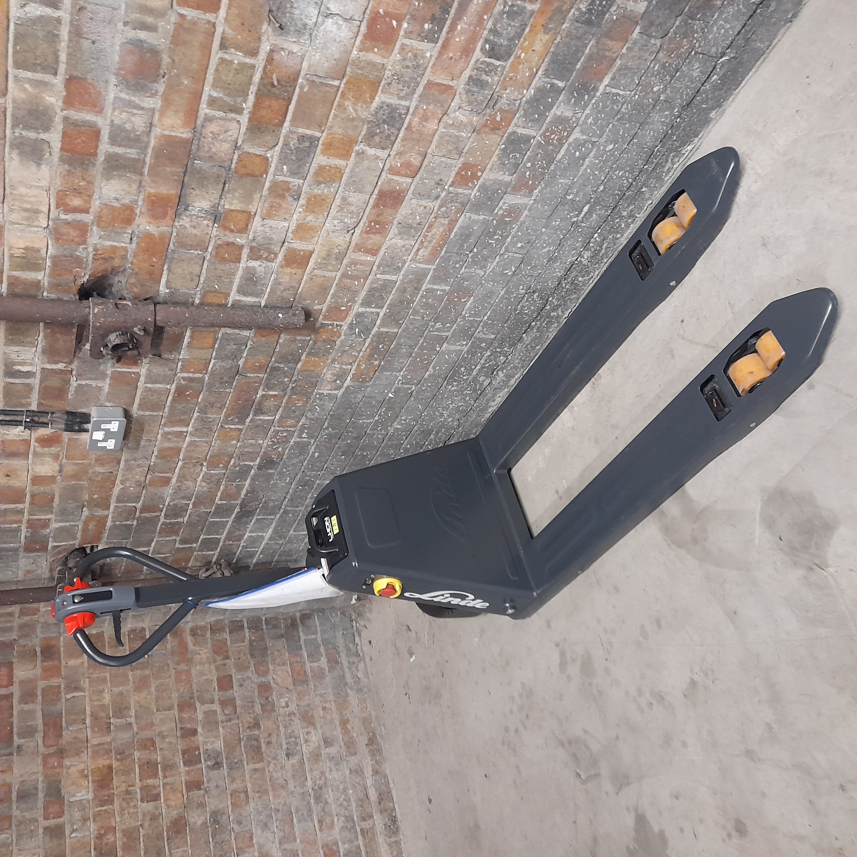 Used Linde Electric Pump Truck