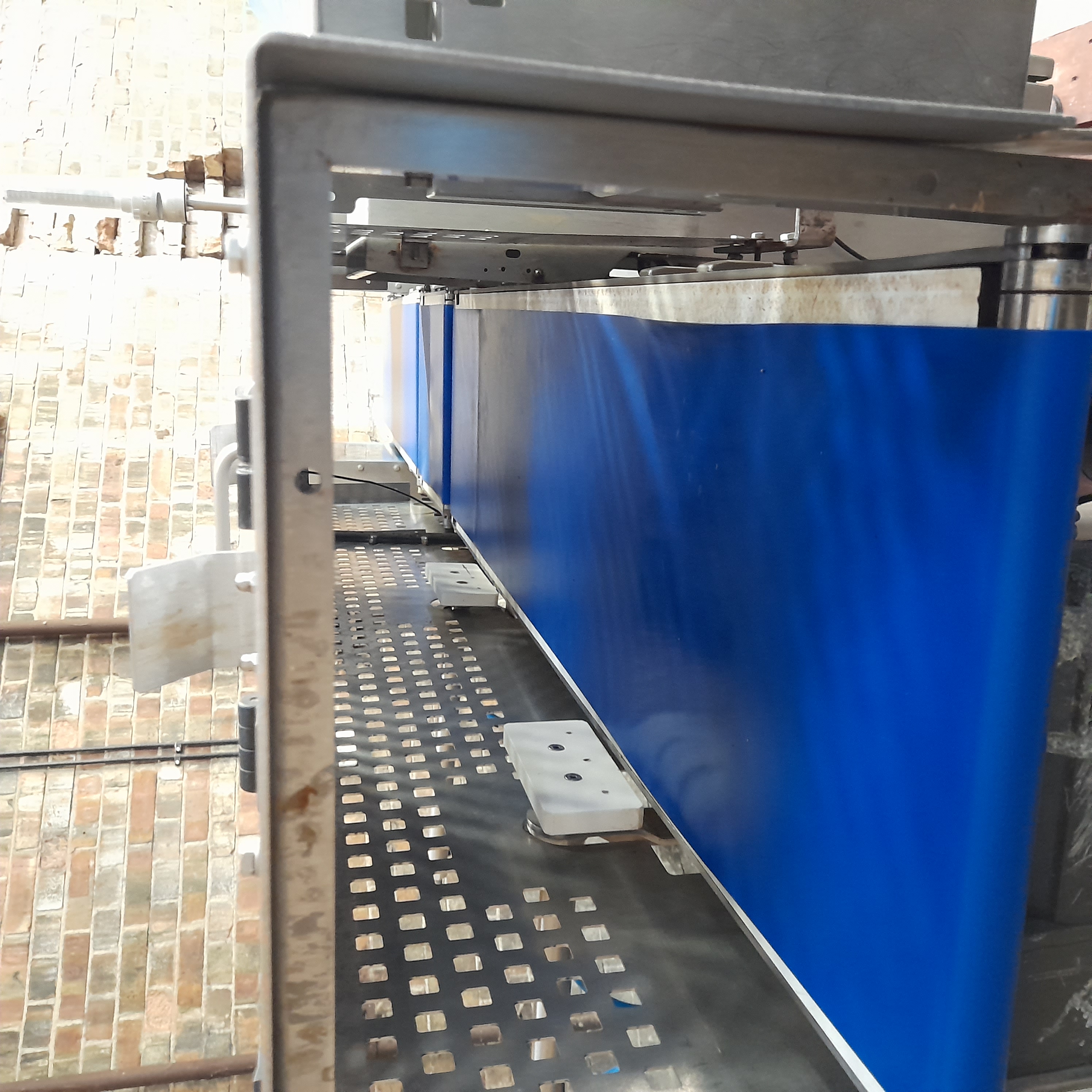 Used Loma IQ3 Metal Detector, Checkweigher & Bins