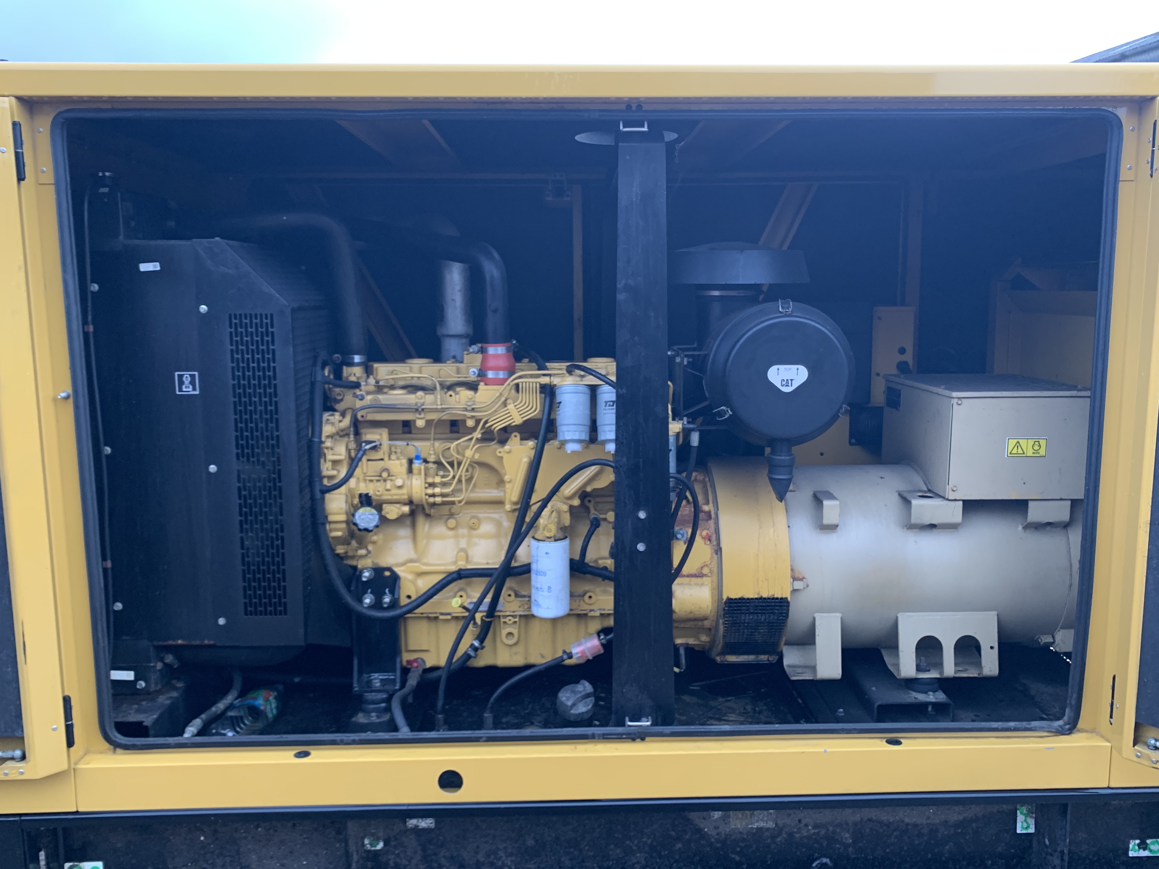 Used DE220E0 (50 Hz) Caterpillar 220 kVA Diesel Generator Set