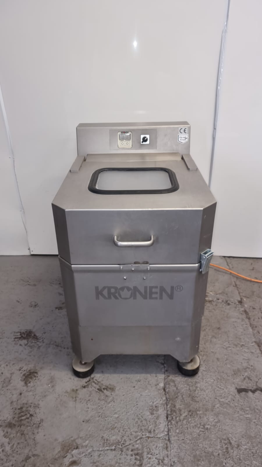 Used Used Kronen vegetable and lettuce spin dryer